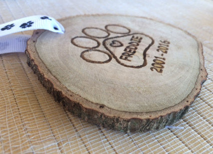 Pet Paw Christmas Ornament - Favor Universe