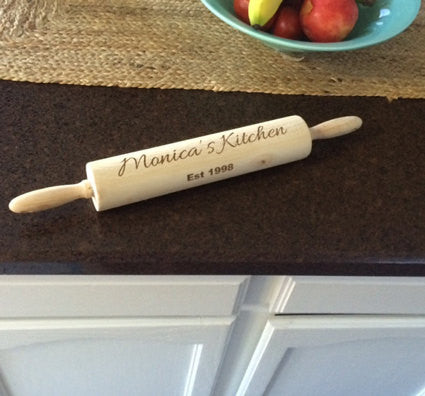 personalized rolling pin - Favor Universe