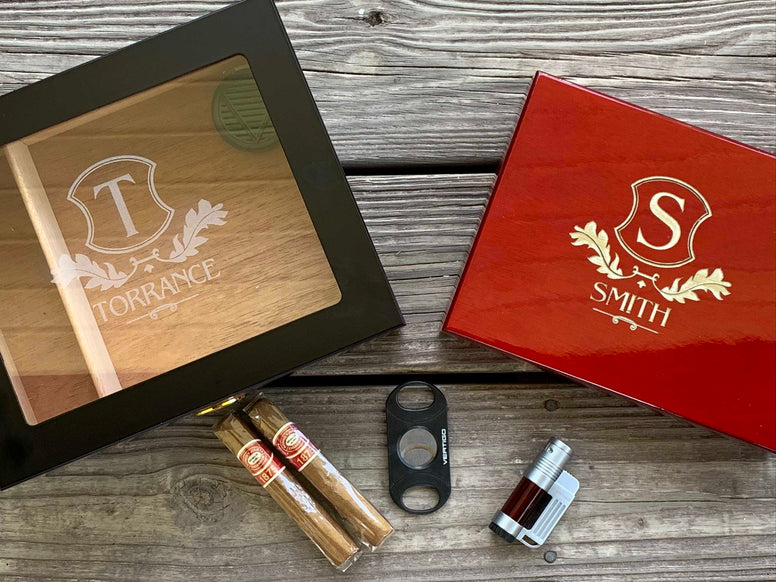 Engraved cigar box - cigar case - Personalized humidor